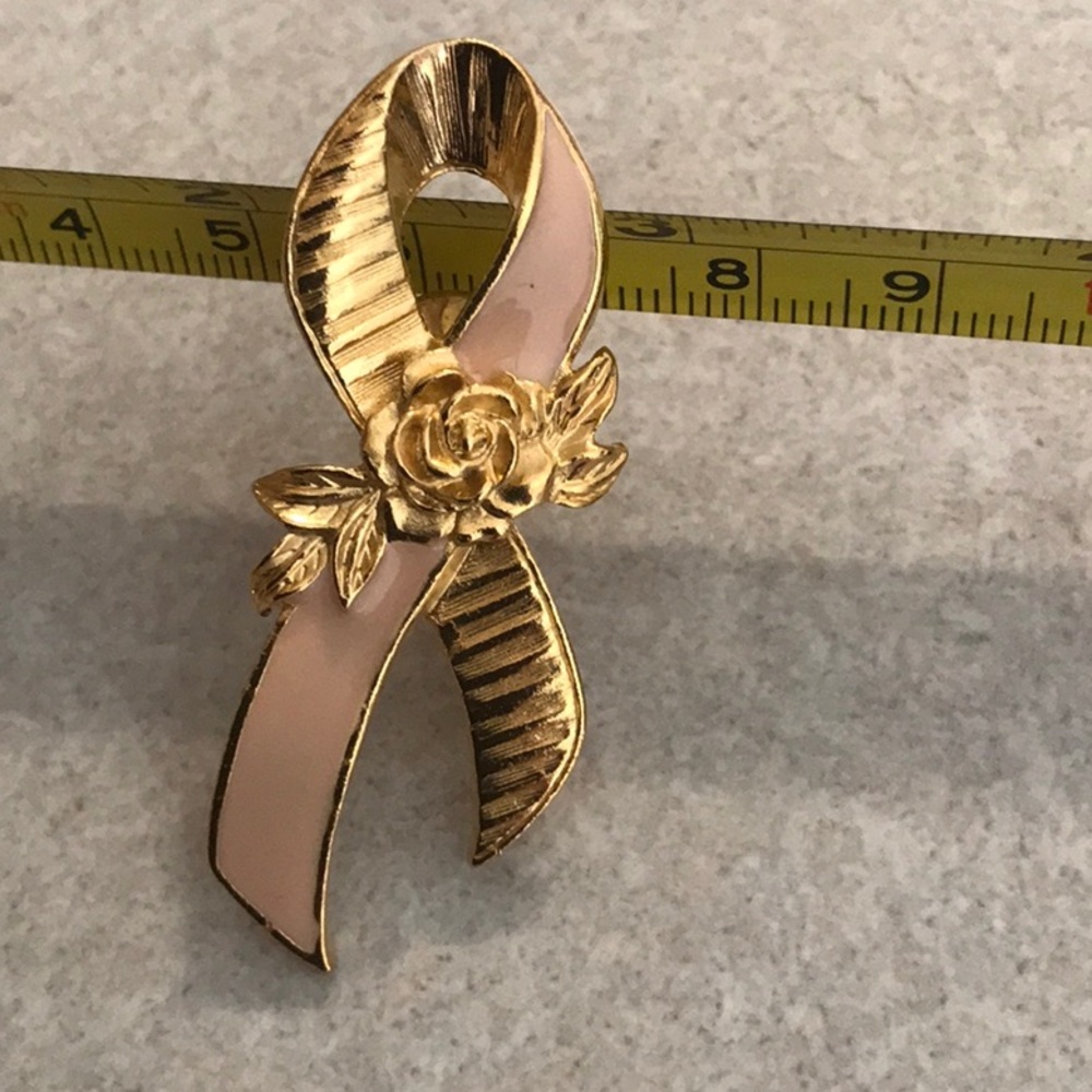 Avon Breast Cancer Awareness Tac Pin